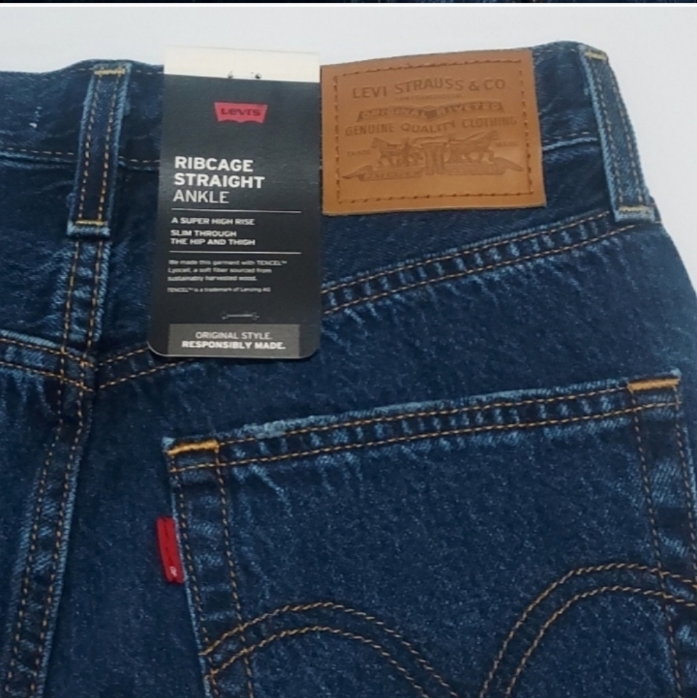 Levi's Ribcage Straight In Noe Down - Picture 8 of 16